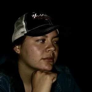 Meet your Posher, Estela